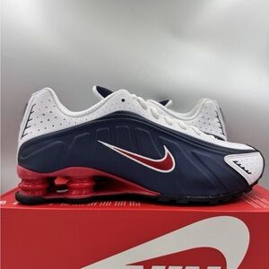 Nike Shox R4 USA 2025 BRAND NEW Size 9.5
